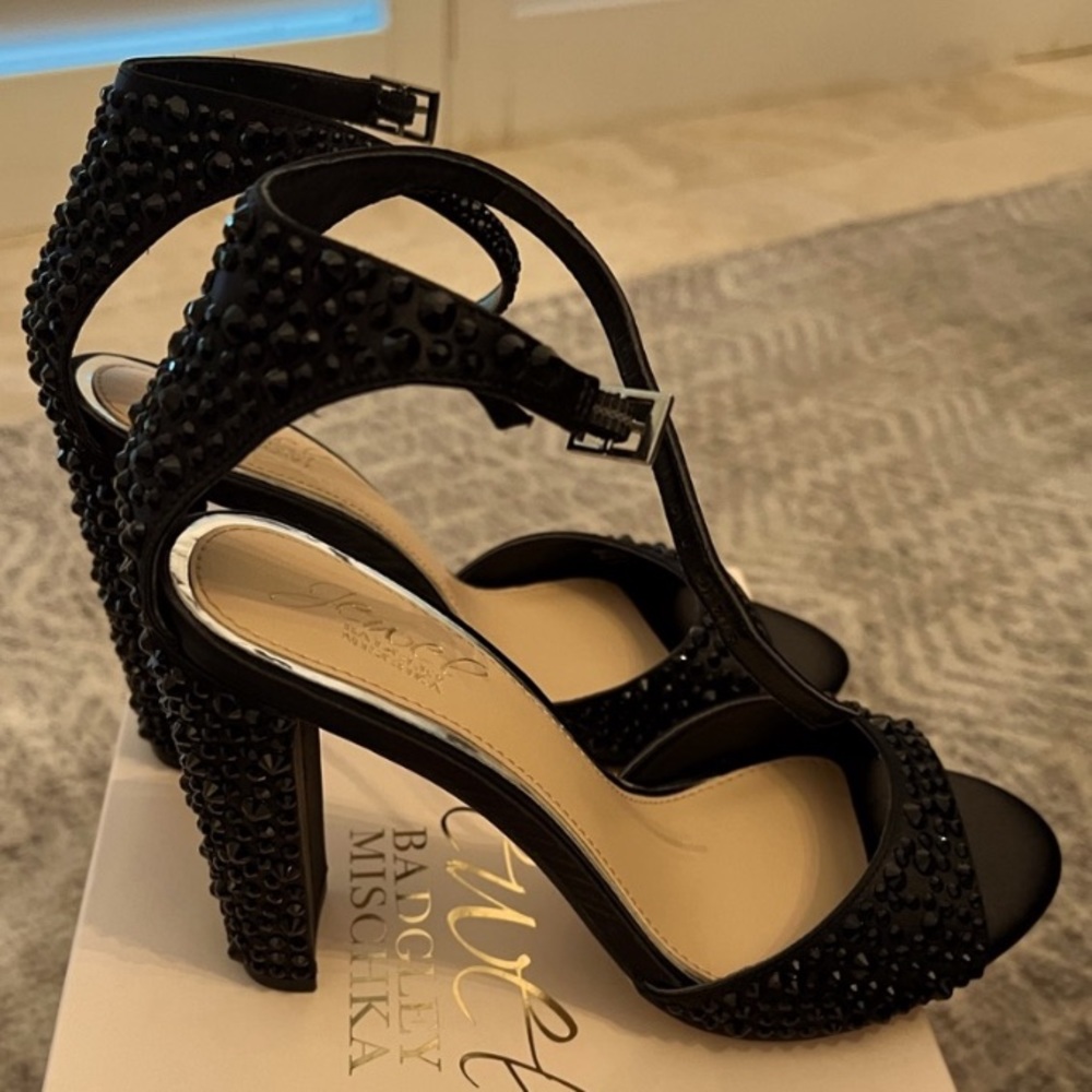 Badgley Mischka Jewel black crystal satin ankle strap block heels formal NWOT
